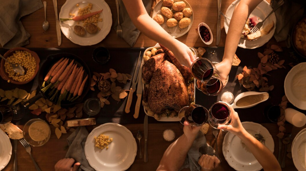 How to Decorate Your Table for a Memorable Thanksgiving Dinner
